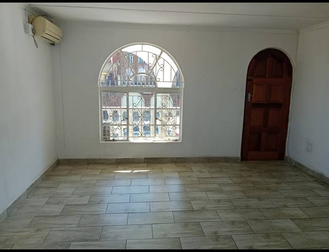 5 BEDROOM HOUSE FOR SALE IN NORTHDALE